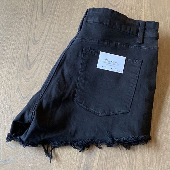 KANCAN ESTILO JET BLACK DESTROYED RAW HEM DENIM SHORTS W13/30 NWT - Picture 8 of 15